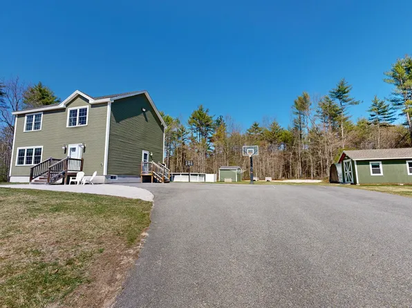 73 Brookline Drive, Mechanic Falls, ME 04256
