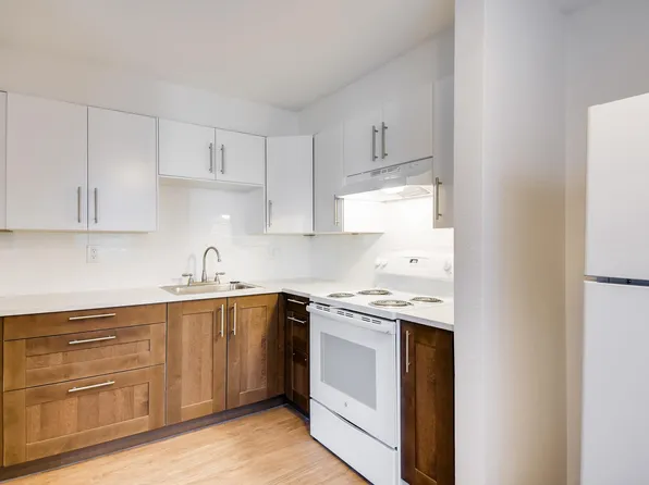 2330 S University Blvd APT 201, Denver, CO 80210