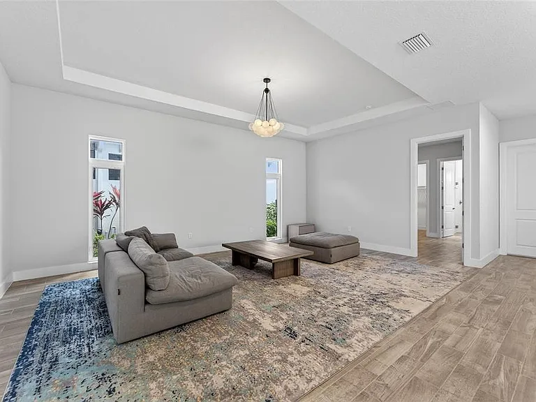 5917 Cat Claw Ln — Photo 10