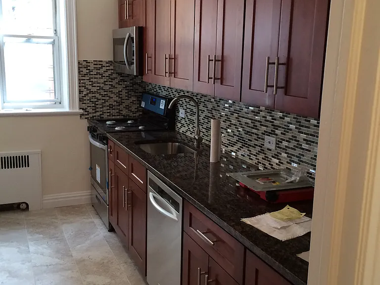 85-04 Forest Pkwy #1D — Photo 1