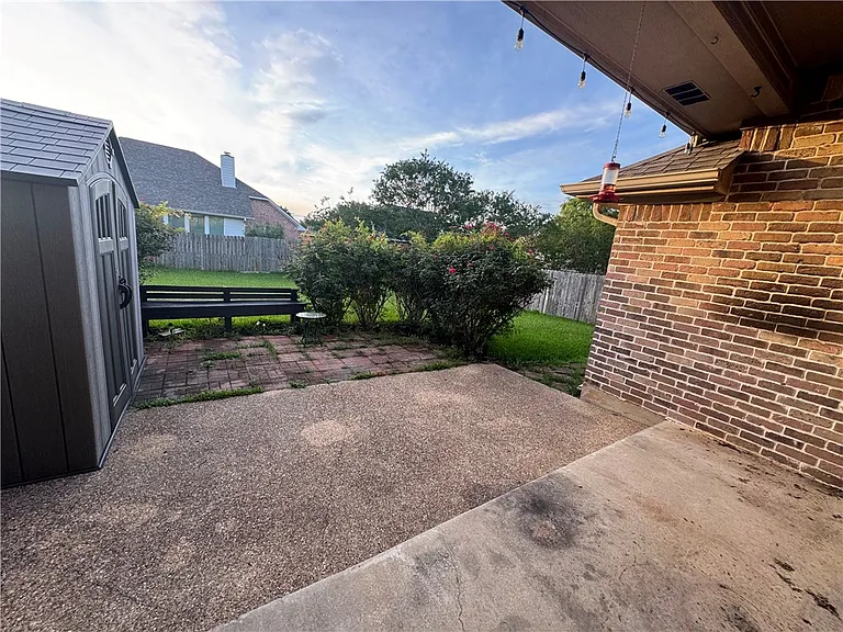 2703 Colony Glen Dr — Photo 18