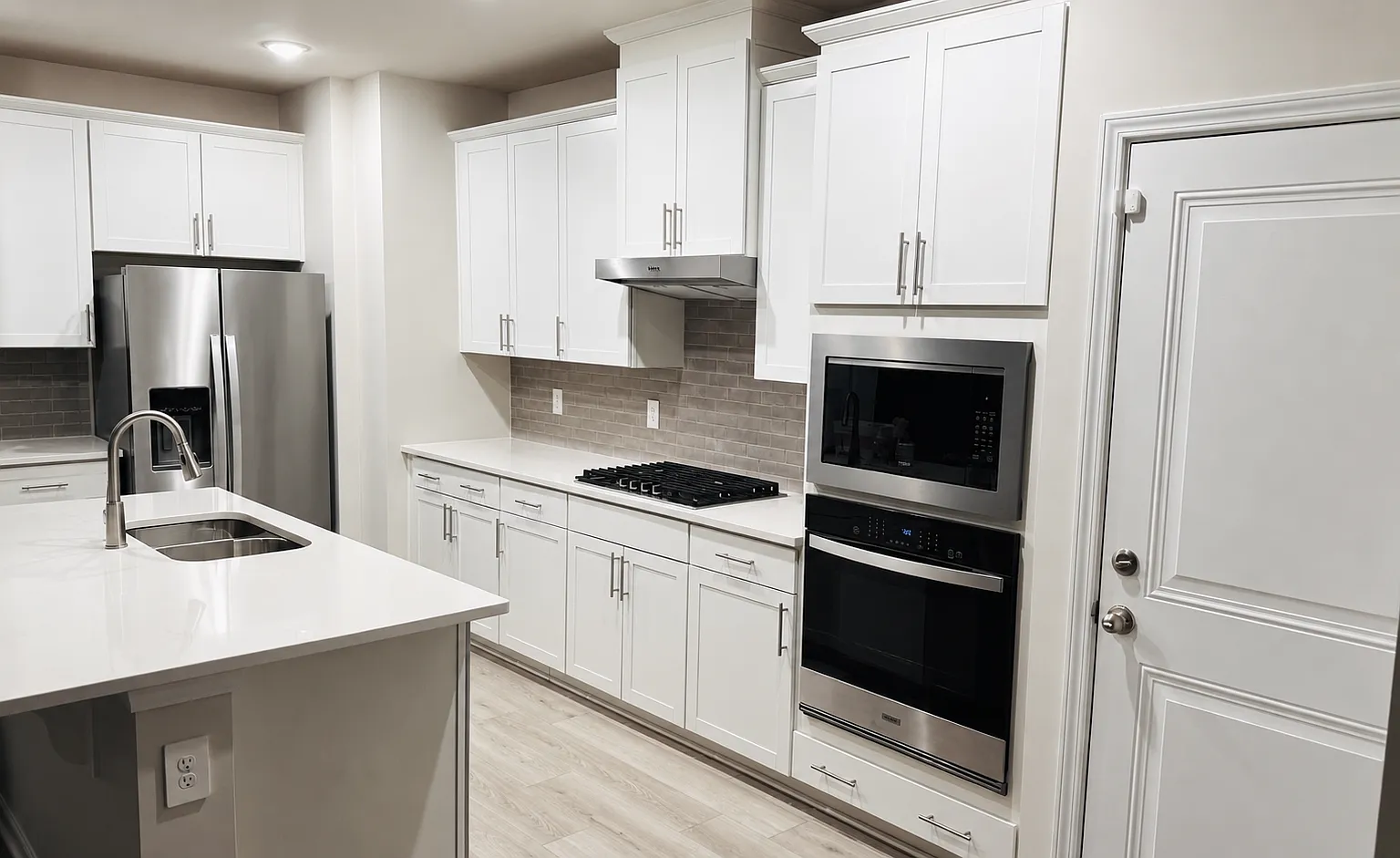 4 Bedroom 2.5 bath with a loft Singe Family House for Rent — Photo 2