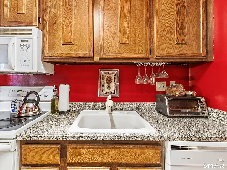 136 Kane St #C5 — Photo 9