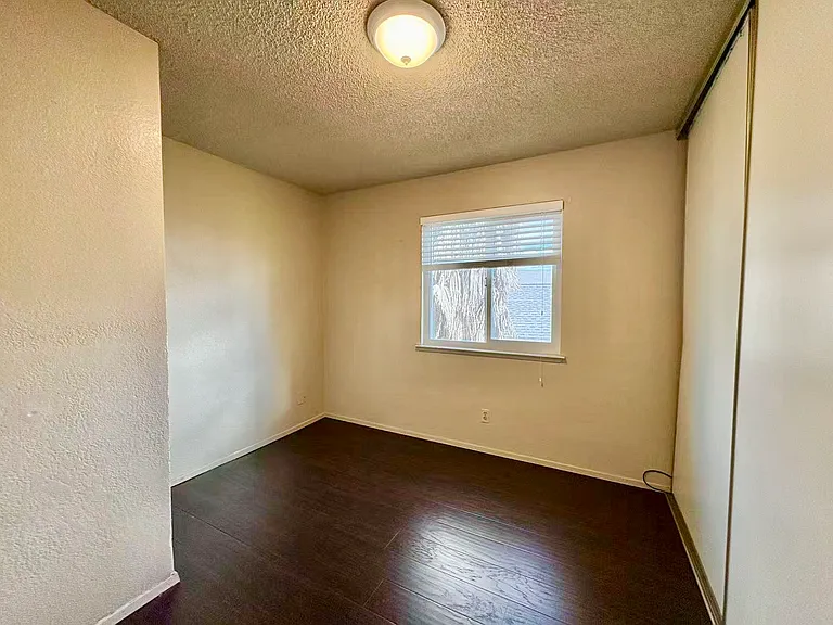 4032 Fawn Cir — Photo 13
