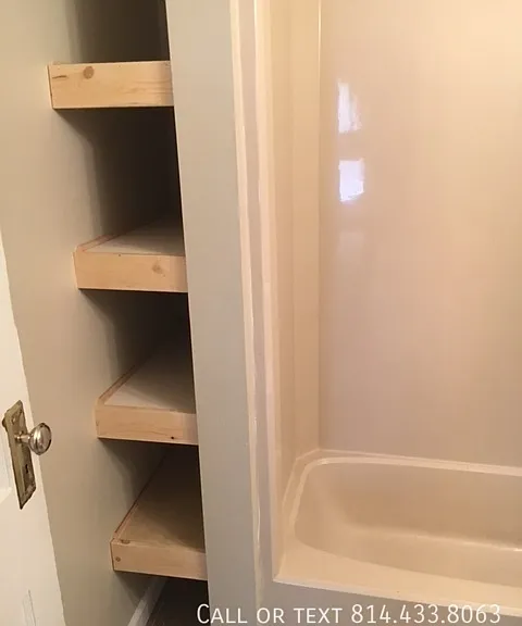 3603 Maple St — Photo 9