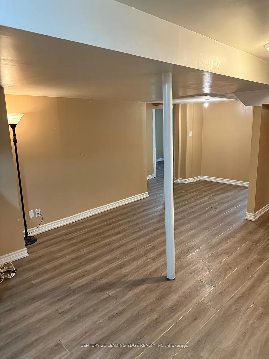 Building Photo - 176 Featherstone Ave #BASEMENT