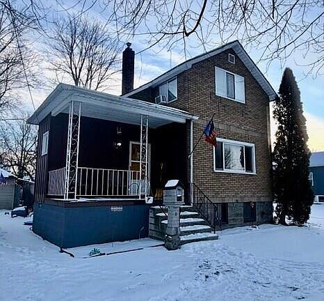 2nd image of 2014 4th St