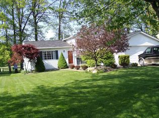 7257 Hodgson Rd, Mentor, OH 44060