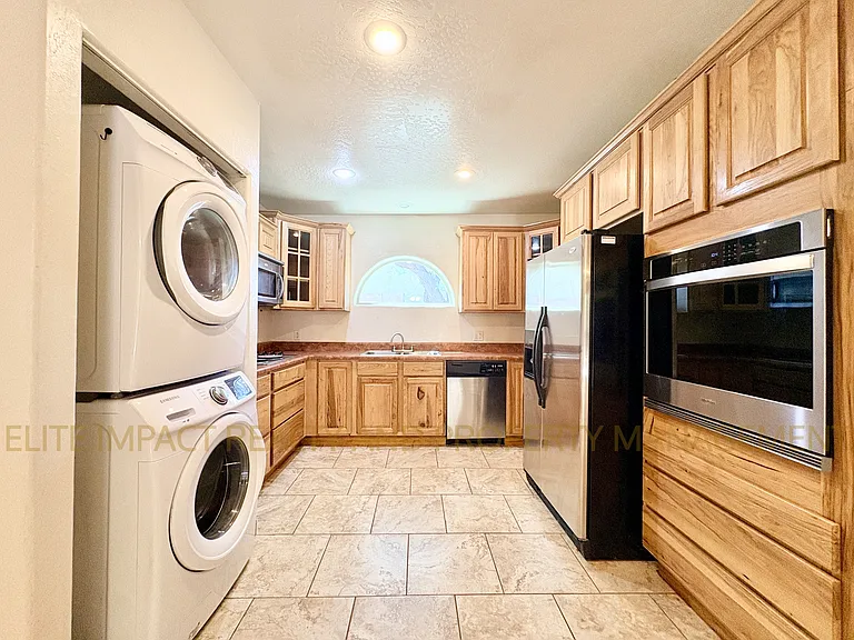 1628 N Venice Ave #1-4 — Photo 9