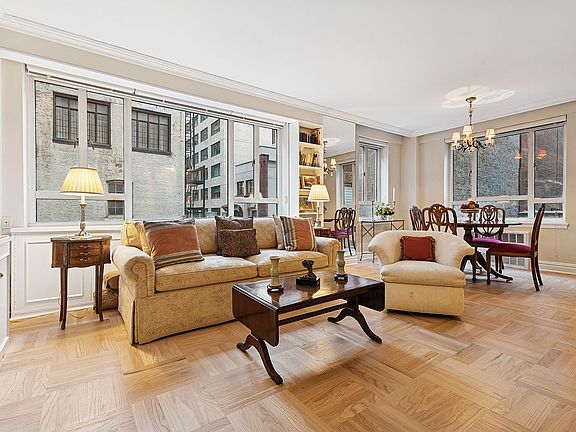 3rd image of 30 E 62nd St APT 3G