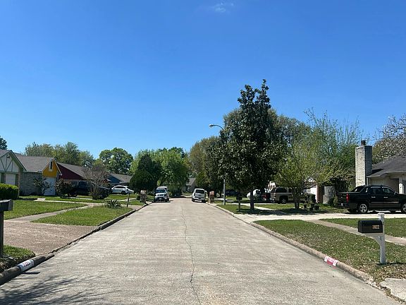 4th image of 7019 Winding Trace Dr