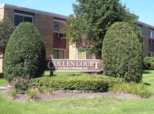 1320B Lore Ln APT 213, Lombard, IL 60148