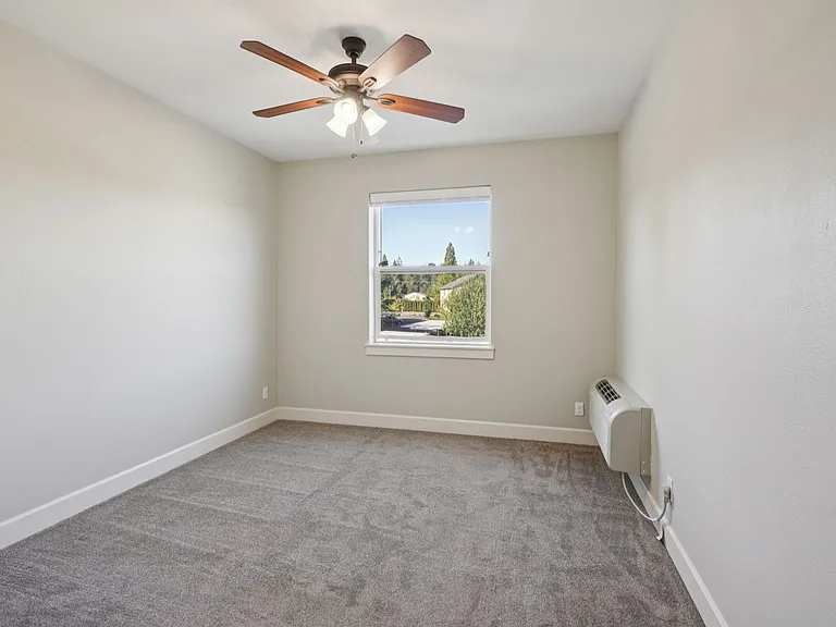 Aspen Grove Apartments — Photo 47
