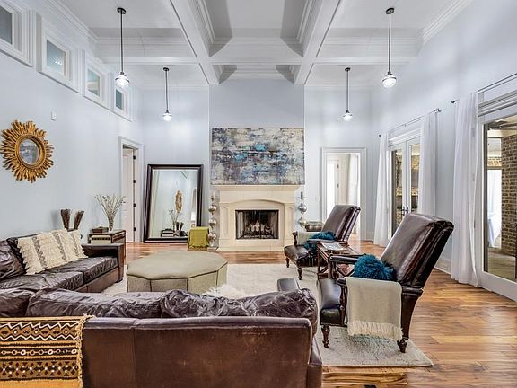 4th image of 1060 Canter Rd NE