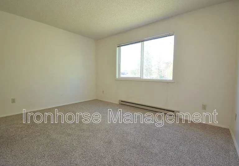 809 W Villard St #47 — Photo 10