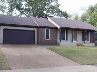 7035 Centralia Rd, Bartlett, TN 38135