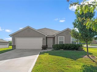 21845 Franklin St, Spring Hill, KS 66083