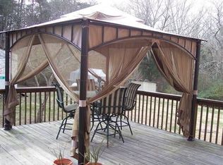 704 Ferguson Rd, Burlington, NC 27217