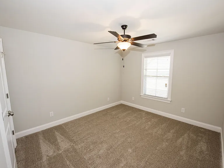 2304 Snowshill Ln — Photo 12