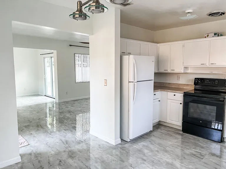 1300 Bennett Rd — Photo 9
