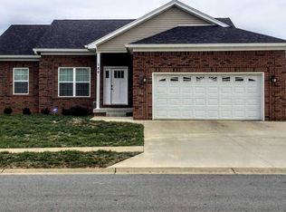 189 Lake Dr, Vine Grove, KY 40175