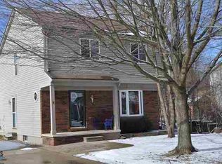 9136 Maple Rd, Algonac, MI 48001