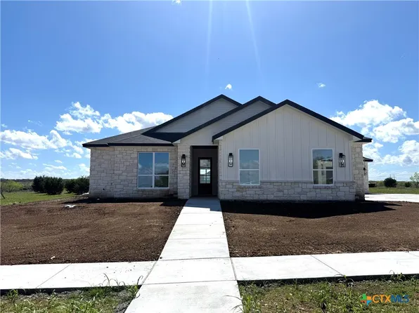 1614 Hunt Dr, Salado, TX 76571