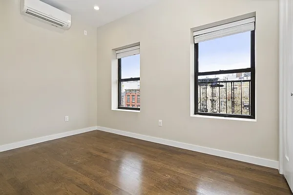 Rented by REAL New York | media 19