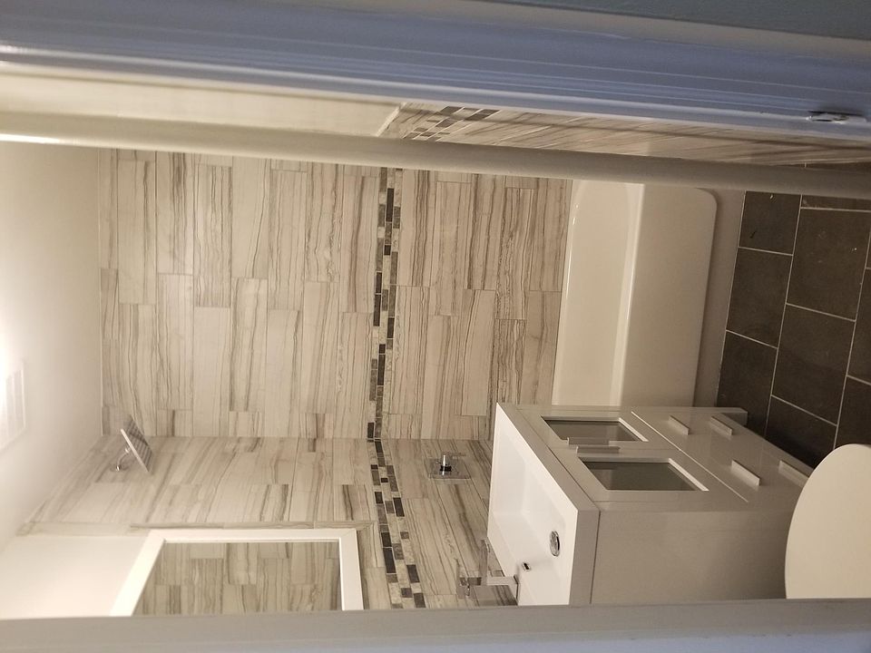 1st image of 936 E 89th St #1F