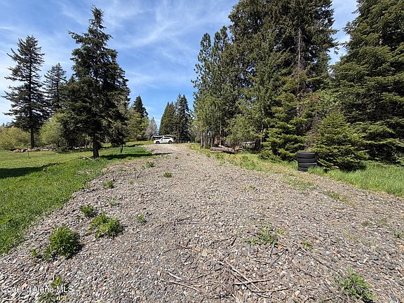 2nd image of S Dillon Dr