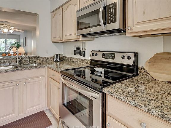 4th image of 15 Deallyon Ave APT 29