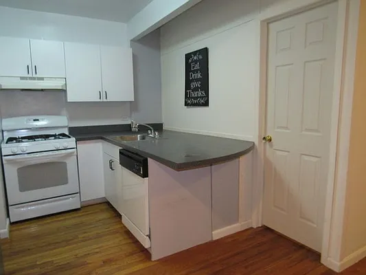 Rented by Eisenberg Exclusives | media 13