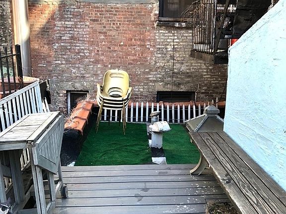 3rd image of 137 E 27th St