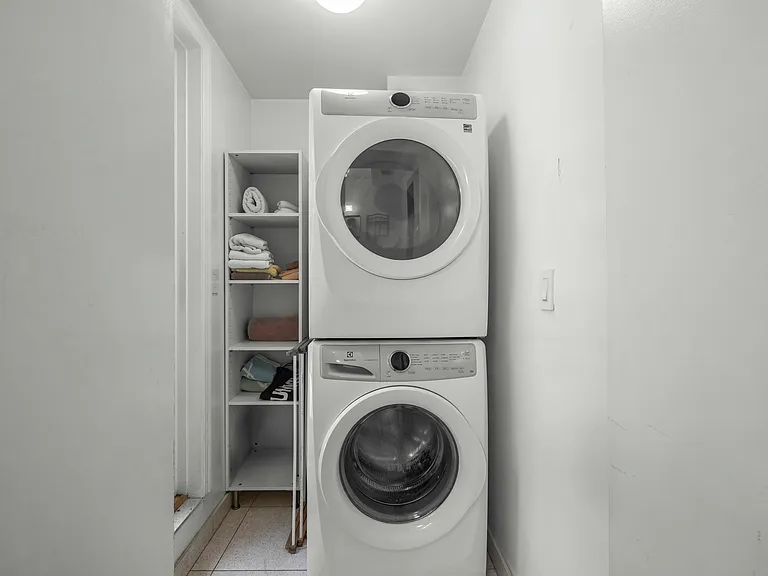 47 Irving Pl #1A — Photo 28