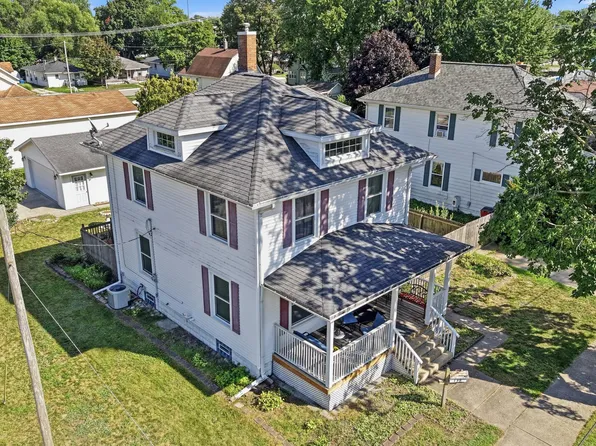 138 S Union St, Sparta, MI 49345