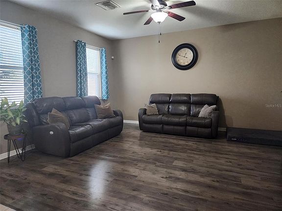 5th image of 808 Parker Den Dr