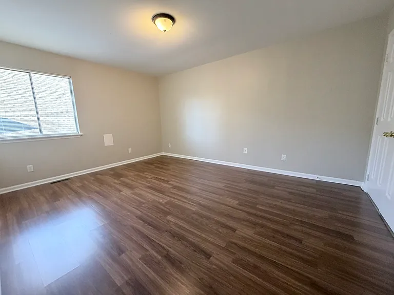 6517 Valene Ct — Photo 20