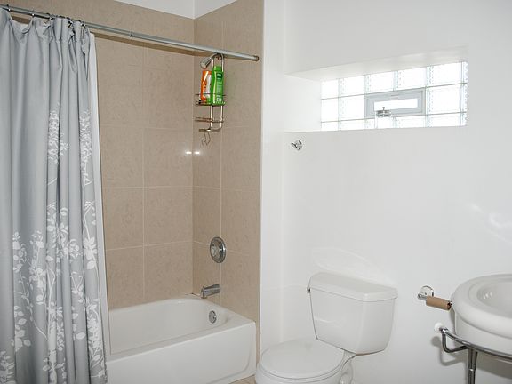 2nd image of 3016 W North Ave