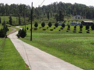 1197 Back Valley Rd, Trenton, GA 30752