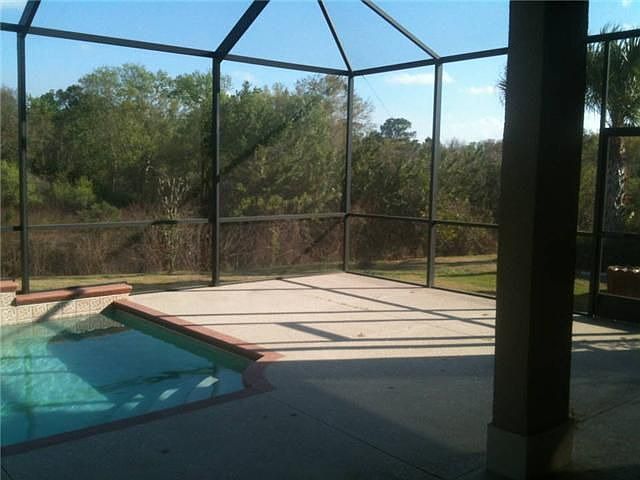 2nd image of 1016 Regal Manor Way