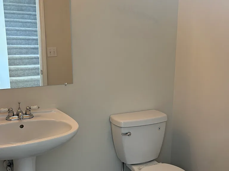 95 Prestwick Ln — Photo 15