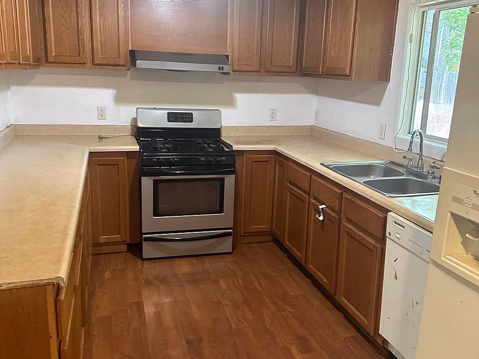 1st image of 8152 Mariposa Ave