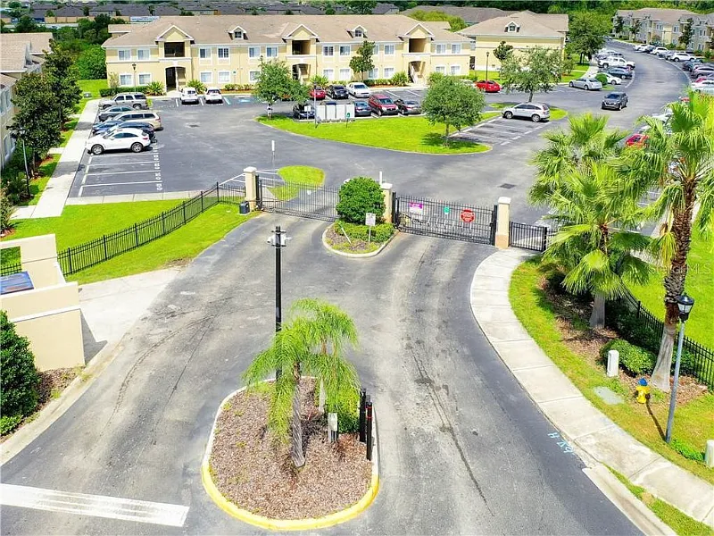3 bed, 1151 sqft, $1,845 — Photo 1