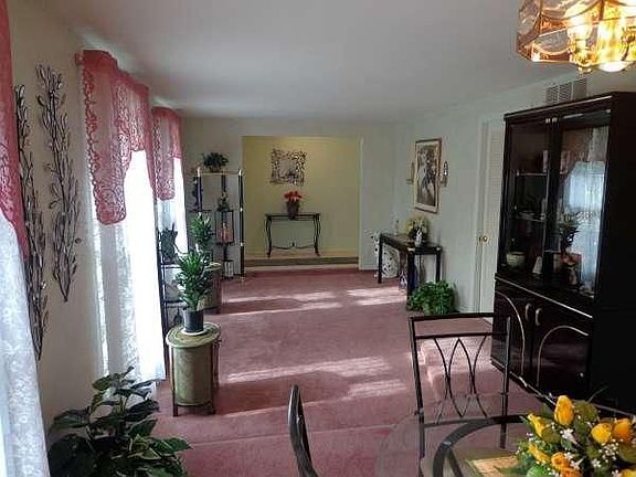 4th image of 7180 Chadbourne Dr