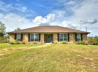 154 Cardinal Loop, Paige, TX 78659