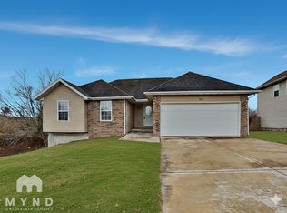 1102 W Snider St, Ozark, MO 65721