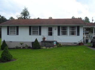 2000 Delaine Dr, Oak Hill, WV 25901