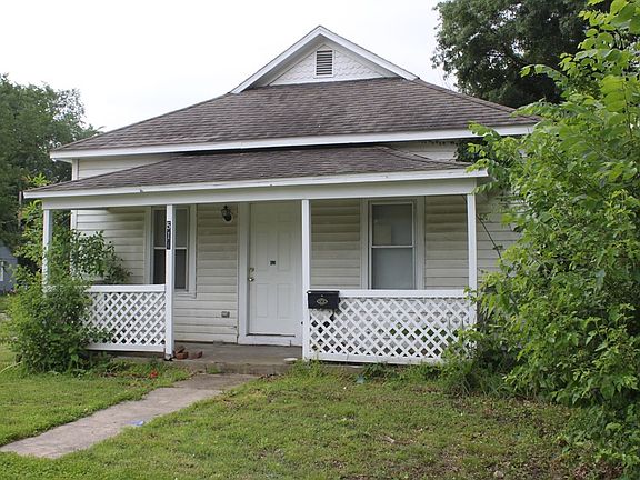 2nd image of 514-515 E 10th St