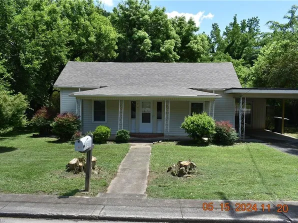 1014 West Ave, Eden, NC 27288