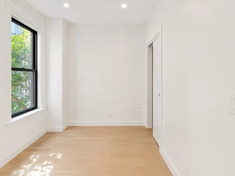 280 Mulberry St #2G — Photo 6